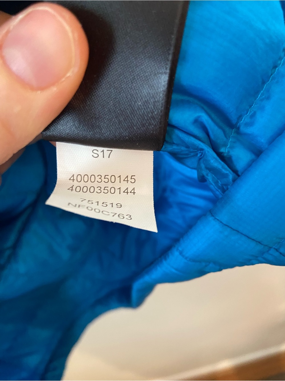The North Face Men’s ThermoBall Insulated Vest Blue Size Medium - Picture 4 of 6